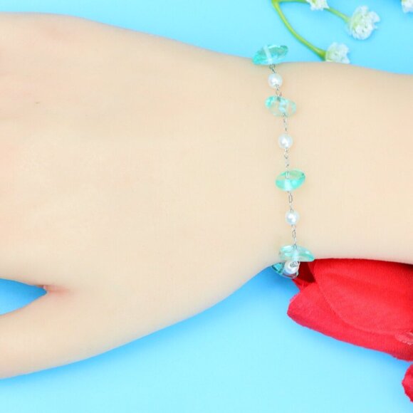 Chic & Stylish Bracelet – A Thoughtful Gift for Women and Girls, DYC1422 - Picture 4 of 9